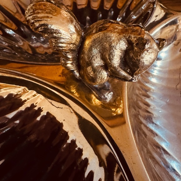 Squirrel Gold 3 part Shell-Shaped Serving Dish - Picture 2 of 5